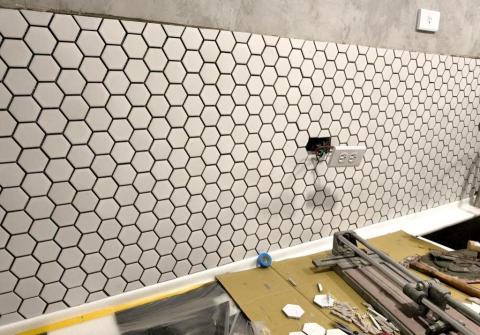 林政翰（宇宏工程） - 廚房檯面 六角 馬賽克