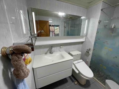 小郭 - 浴櫃鏡櫃安裝