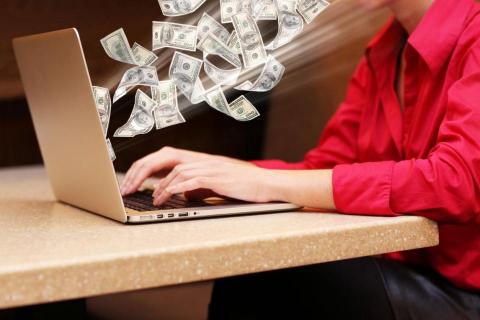 提供360達人服務的專家小白