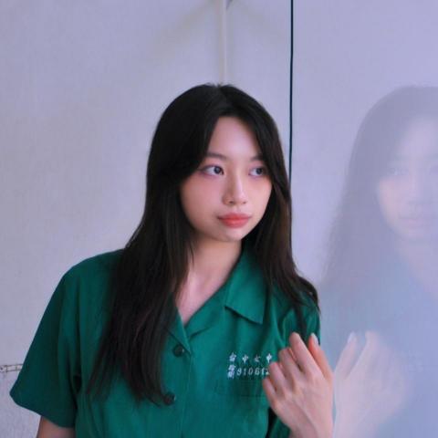 提供數學奧林匹亞2023服務的專家周羿辰