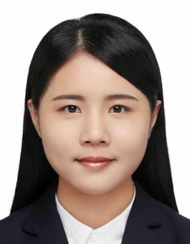 周芷萱 周芷萱