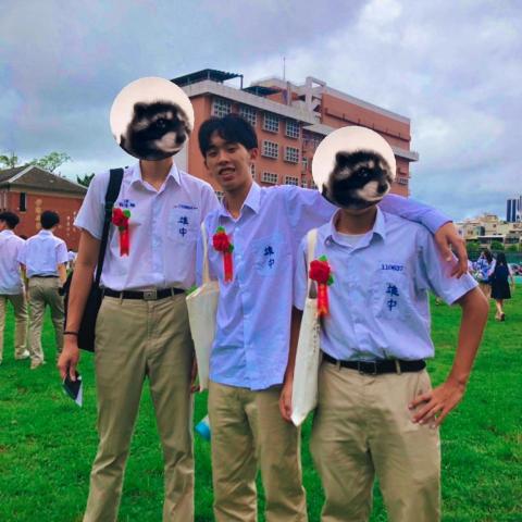 提供iconi公館服務的專家許登鈺