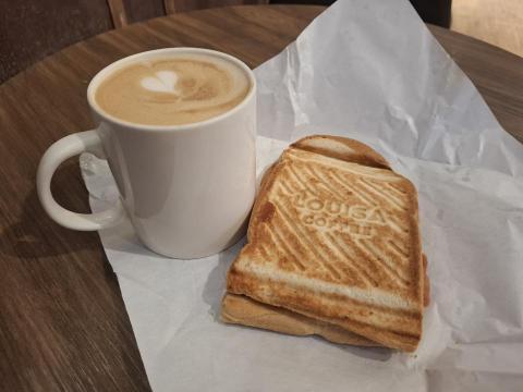 Lisa 應佳妤 - Cozy time