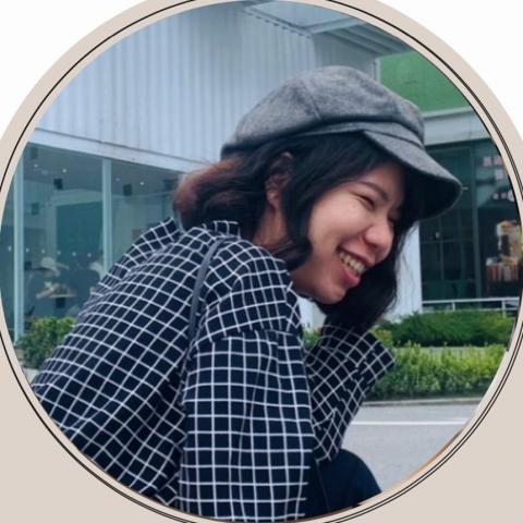 Hsuan-momo代營運顧問