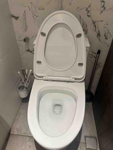 一掃而空清潔服務 - 浴廁清潔