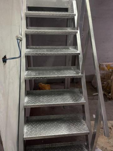 霖彬屋簷鋼鐵工程行 -  霖彬屋簷鋼鐵工程行 -