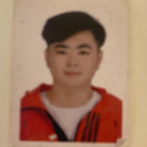 提供ui ux服務的專家黃清熙