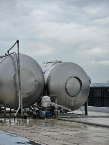 水電宗振 - 馬達壓力桶破裂更換