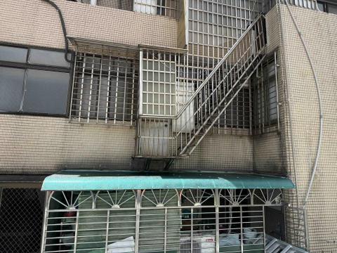 鑫凱鐵工程行 - 3.0PC板更換完成