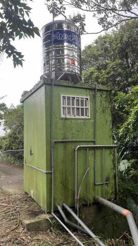 佳昆水電 - 水塔安裝配管