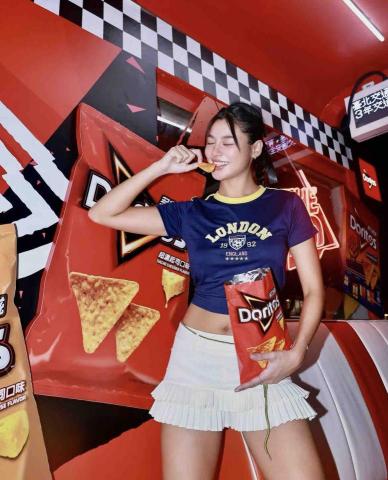 楊依心 - 多力多滋廣告拍攝