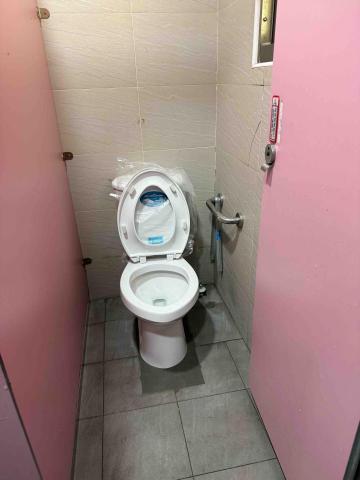 佳銓水電空調工程行 - 蹲式馬桶更改為坐式馬桶