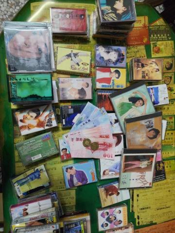 老玩藝 - 客人請我們到府收購回收 老玩藝 - 客人請我們到府收購回收