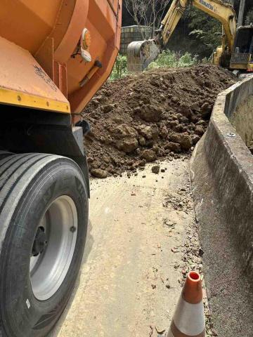 廢棄物清理 搬家 細清 除草 整地 - 乾淨土方回填整地