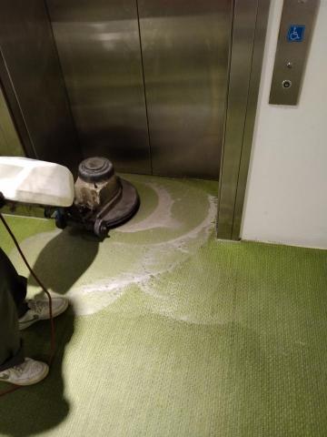 周育誠 - 地毯清洗