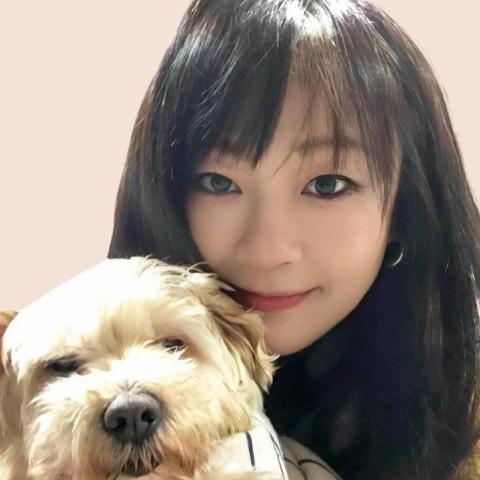 提供線上家教服務的專家陳姵希口譯英文線上家教