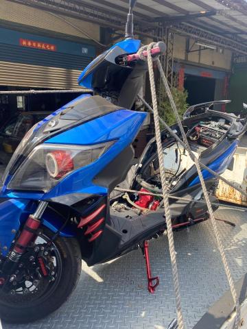 育晟車業行 - 載車