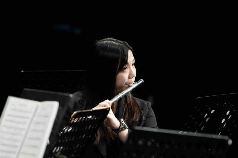 王郁涵 - 樂團表演、演奏 王郁涵 - 樂團表演、演奏