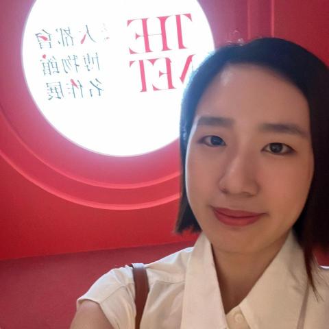 提供客服服務的專家周于心