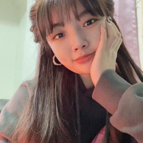 提供美髮剪刀服務的專家冷宣瑾