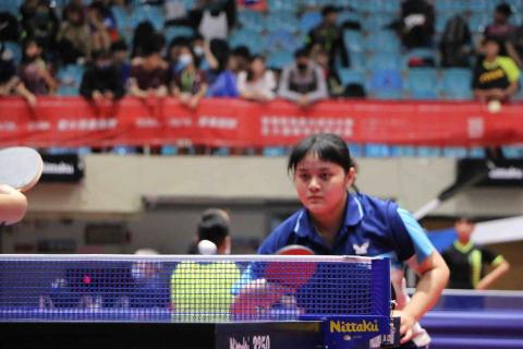 提供桌球服務的專家盧奐妤