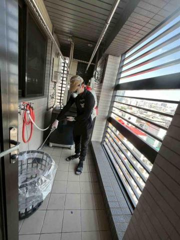 全呈實業高先生 - 