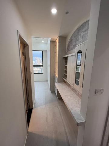 游佳翎 - 木作櫃體 | 地板鋪設 | 天花板造型 | 燈具安裝 | 門板施工
依照客戶需求，量身打造理想空間，讓家更舒適、美觀。