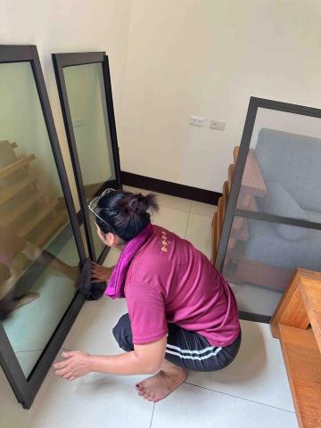 湯媽媽清潔 - 清洗窗戶