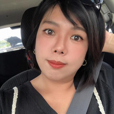 提供工作服訂做服務的專家蔡雅琪