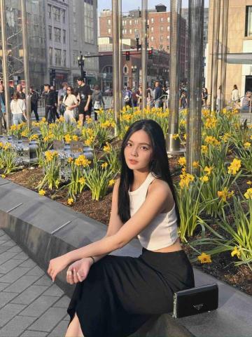 徐若芯 Grace 徐若芯 Grace