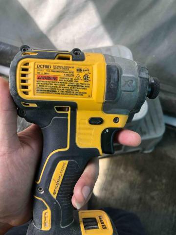 提供浪板服務的專家建宇