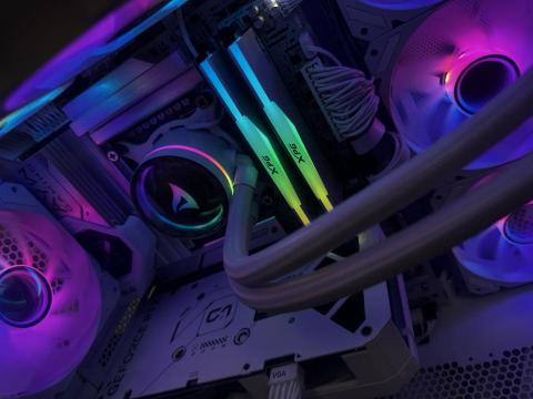 VG電競電腦組裝維修二手買賣 - 