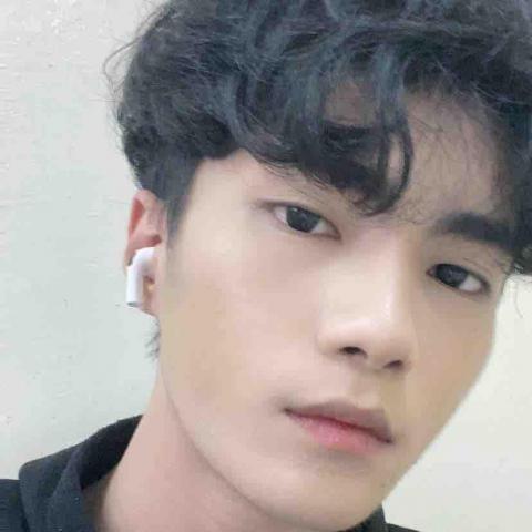 提供入門電競筆電服務的專家VG電競電腦二手買賣、維修、組裝