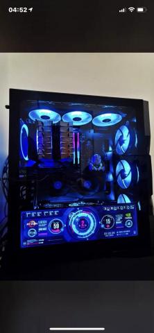 小魏電腦工作室 - 客人加裝客製化主機內小螢幕