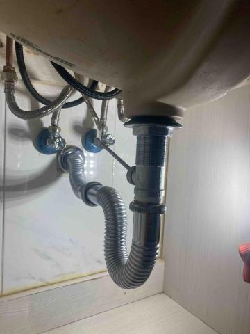 阿榮師父水電工程 - 9/30 p管破了 重新安裝