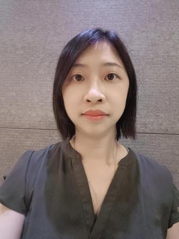 黃小姐