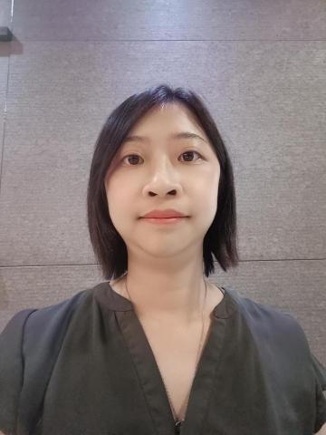 黃小姐 - 自拍相