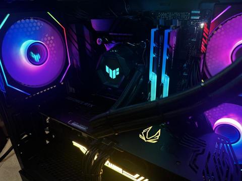 VG電競電腦組裝維修二手買賣 - 