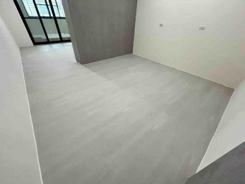 石塑卡扣地板/木地板～林小姐 - 霜華白