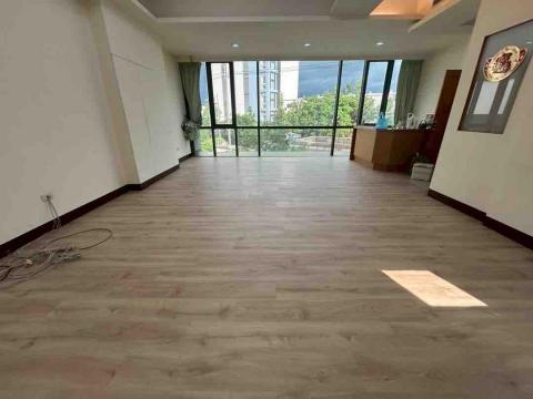 石塑卡扣地板/木地板～林小姐 - 栗茶棕