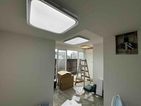 李興貴 - 燈具安裝