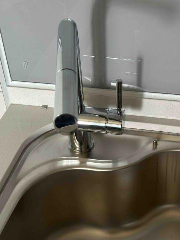 富傑水電工程行 - 廚房龍頭安裝