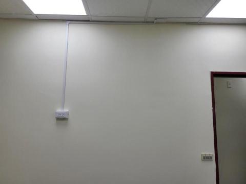 傑飛水電工作室 - 插座移位