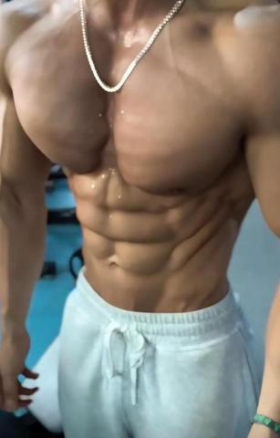 方 教 練 - 男按摩師