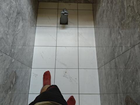 李雨政 - 彰化民宅壁地磚鋪設2