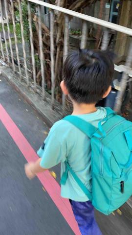 林芷聿 - 接送/陪玩