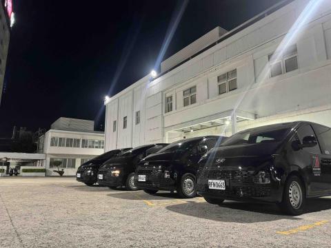 管俐蓉 - 機場接送