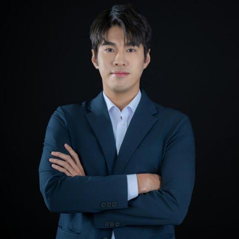 提供行政程序法92服務的專家周冠豪律師