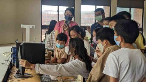 士林區自然發音老師推薦朱怡蓁 Adalia