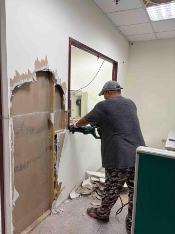 好工人拆除裝修團隊 - 中和公司隔間拆除